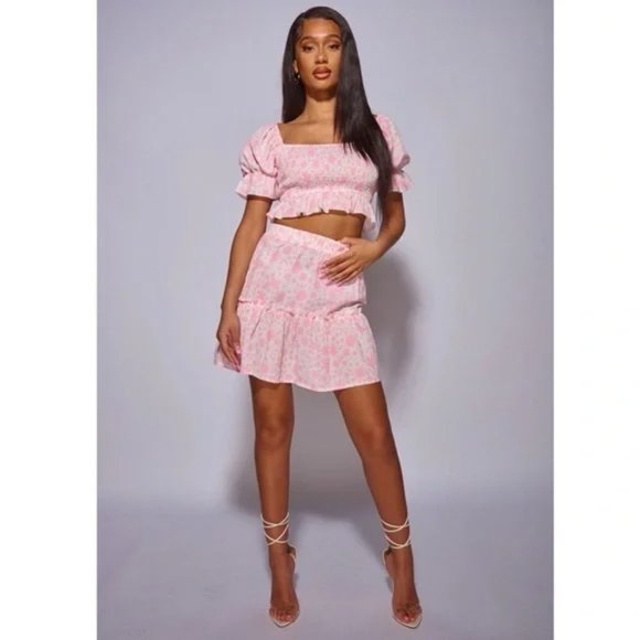 Pink Floral Print Short Sleeve Crop Top and High Waist Mini Skirt Two Piece Set - Picture 2 of 11